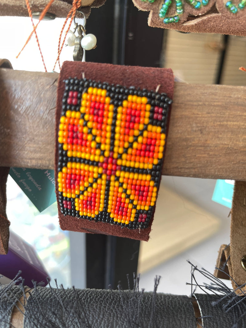 Small flower leather bracelet