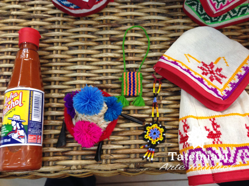 Costume Salsa / Huichol.