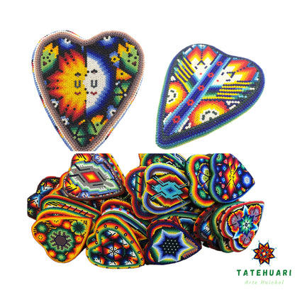 Corazones de Chaquira - Artesanía Huichol